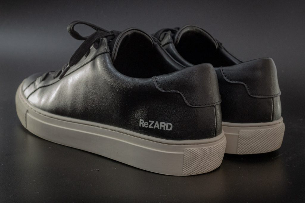 ReZARDの靴